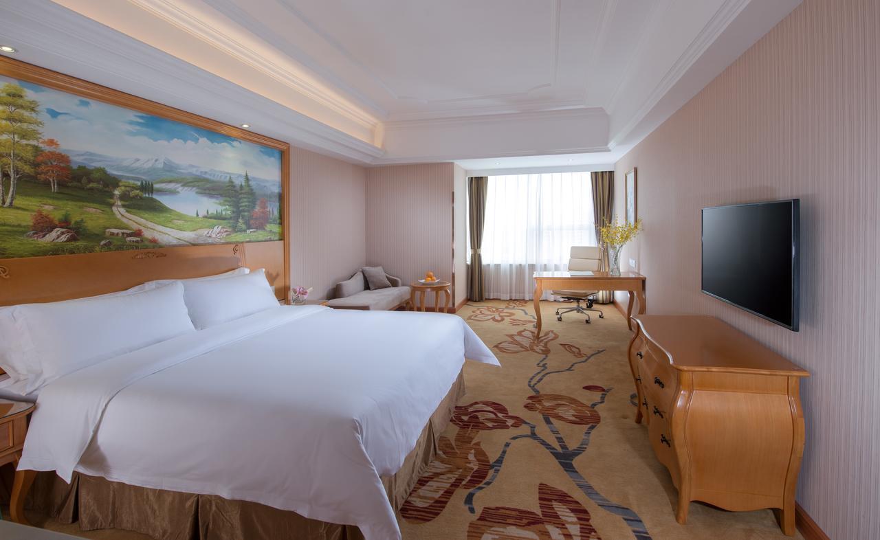 Vienna Hotel Shenzhen Bantian Vanke Zone 5 Exteriér fotografie